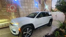 جیپ گراند شیرۆکی